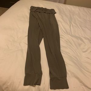 Women’s gray cuffed pants